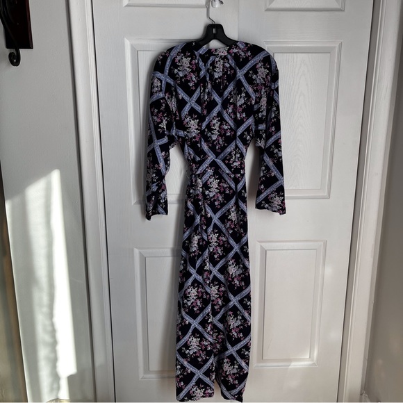 FREE PEOPLE IM THE ONE ROBE - Picture 11 of 14